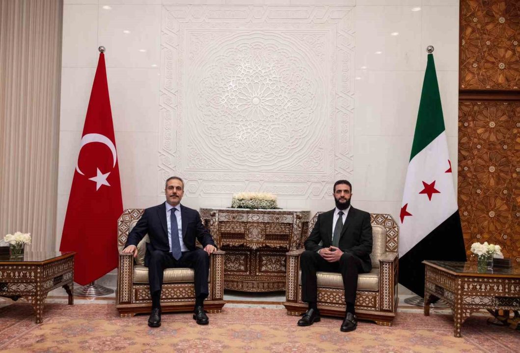 Dışişleri Bakanı Hakan Fidan, Suriye’deki yeni lider Ahmed Eş-Şara ile bir araya geldi