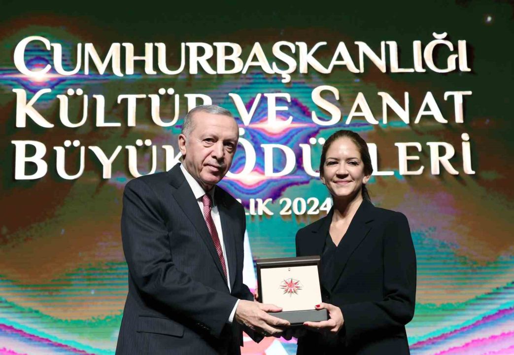 Cumhurbaşkanı Erdoğan: "Millete tepeden bakmayan herkese devlet olarak elimizden gelen desteği sağlıyoruz"