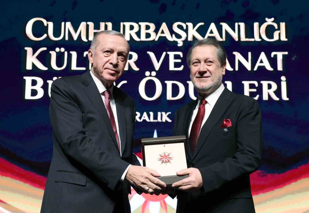 Cumhurbaşkanı Erdoğan: "Millete tepeden bakmayan herkese devlet olarak elimizden gelen desteği sağlıyoruz"