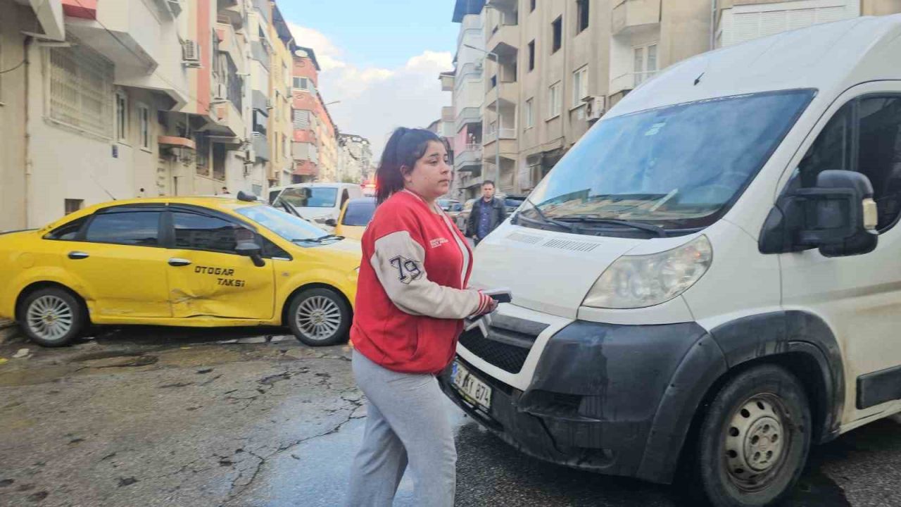 Kazada yaralanan öğrenciyi sınava polisler yetiştirdi!