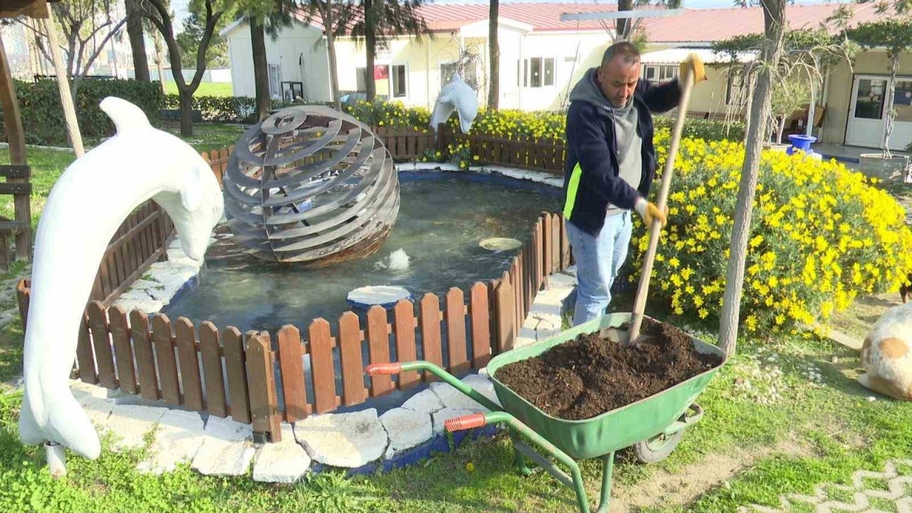 İzmir parklarında yeşil dönüşüm projesi