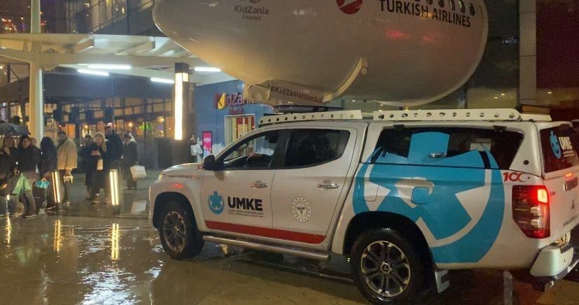 Akasya AVM’de yangın paniği
