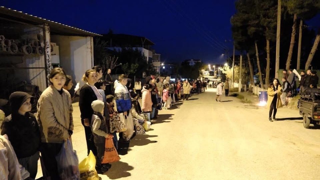Çavuşlar Mahallesi’nin Arife günü şeker toplama geleneği yaşatılıyor