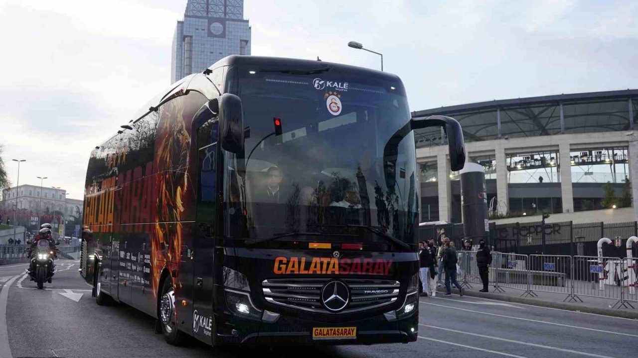 Galatasaray, Tüpraş Stadyumu’na ulaştı