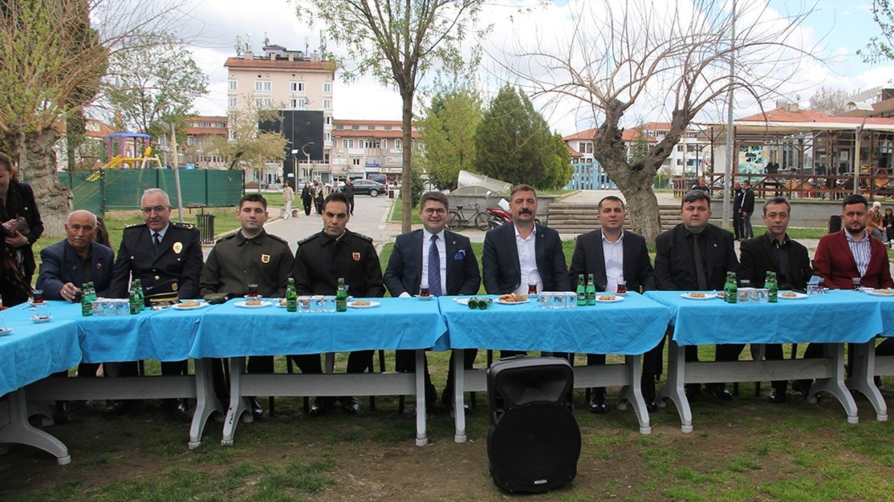 Kula protokolü bayramlaştı