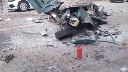 Balıkesir’de feci kaza: 1 ölü, 1’i ağır 10 yaralı