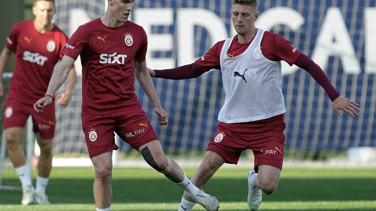 Galatasaray, Fenerbahçe maçı hazırlıklarını sürdürdü