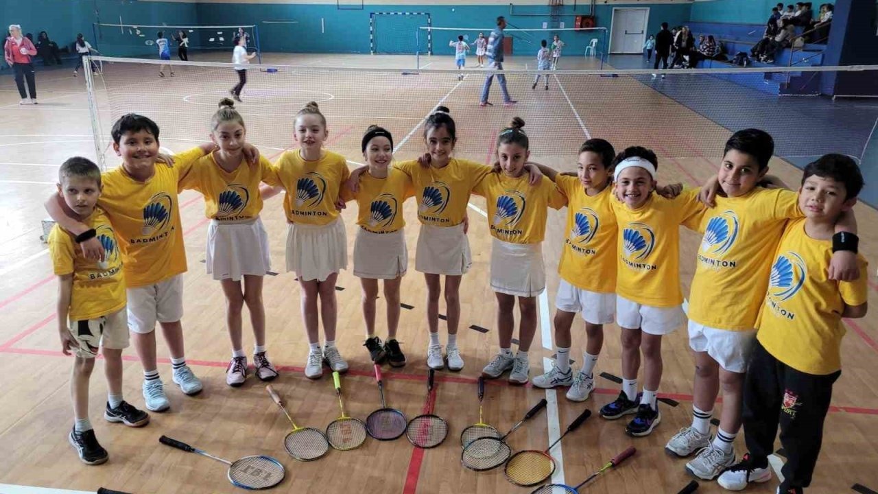 Badmintonda Manisa’yı temsil edecekler