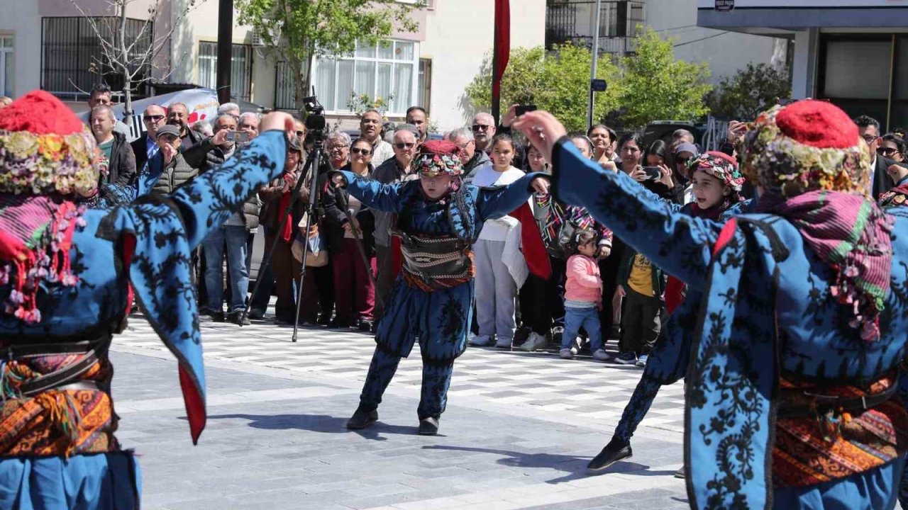 Atatürk’ün Aliağa’ya gelişinin 91’inci yılı kutlandı