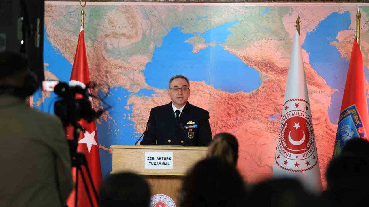 MSB kaynakları: "’Türkiye, Pakistan’a 6 uçak dolusu silah gönderdi’ iddiası doğru değil"