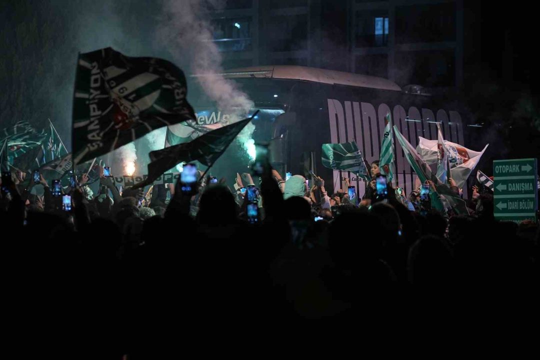 Bursaspor taraftarıyla buluştu