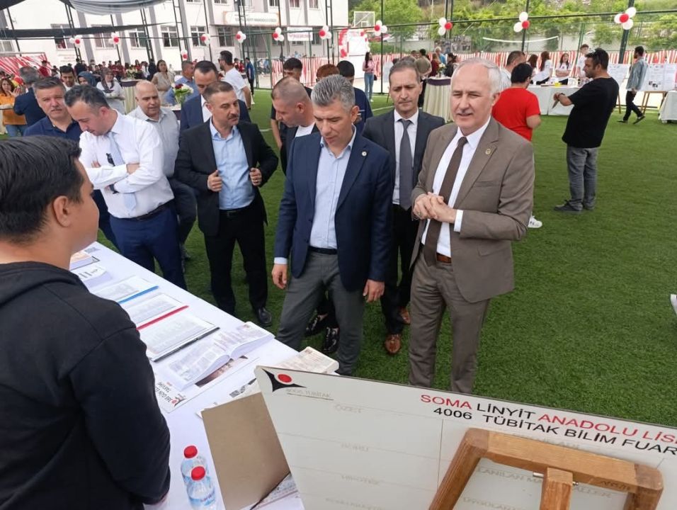 Soma’da TÜBİTAK Fuarı açıldı