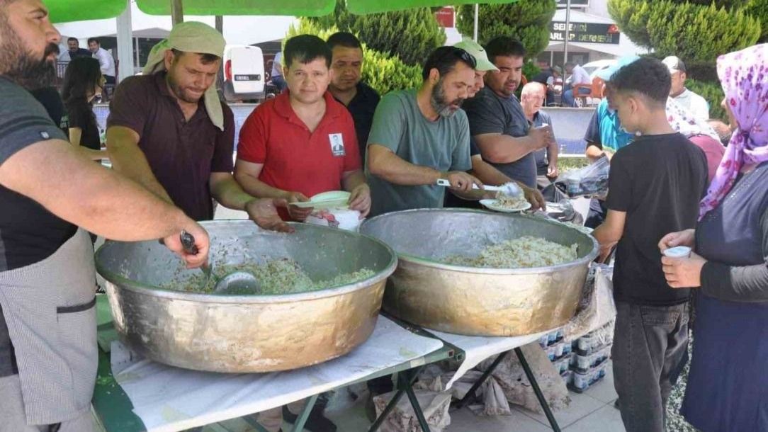 Merhum Başkan Zeyrek anısına hayır yapıldı