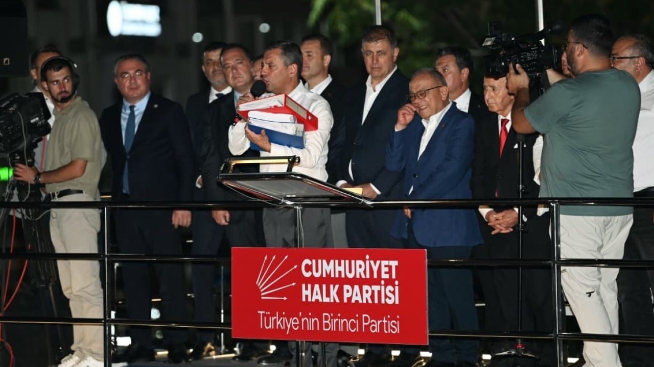 CHP Genel Başkanı Özel, Aydın’da miting düzenledi