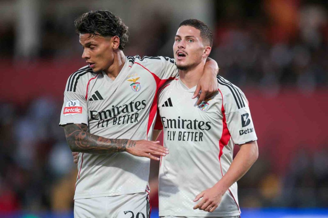 Mourinho, Benfica ile ilk maçına çıktı
