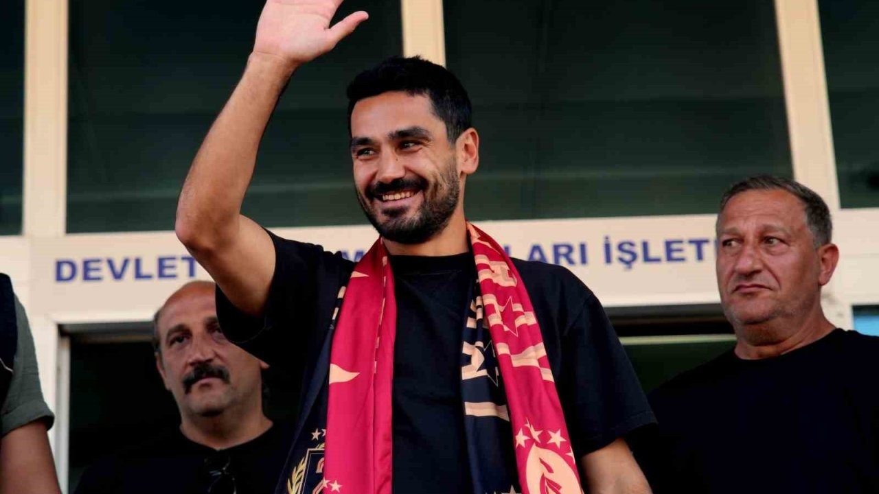 Galatasaray’ın yeni transferi İlkay Gündoğan, İstanbul’a geldi