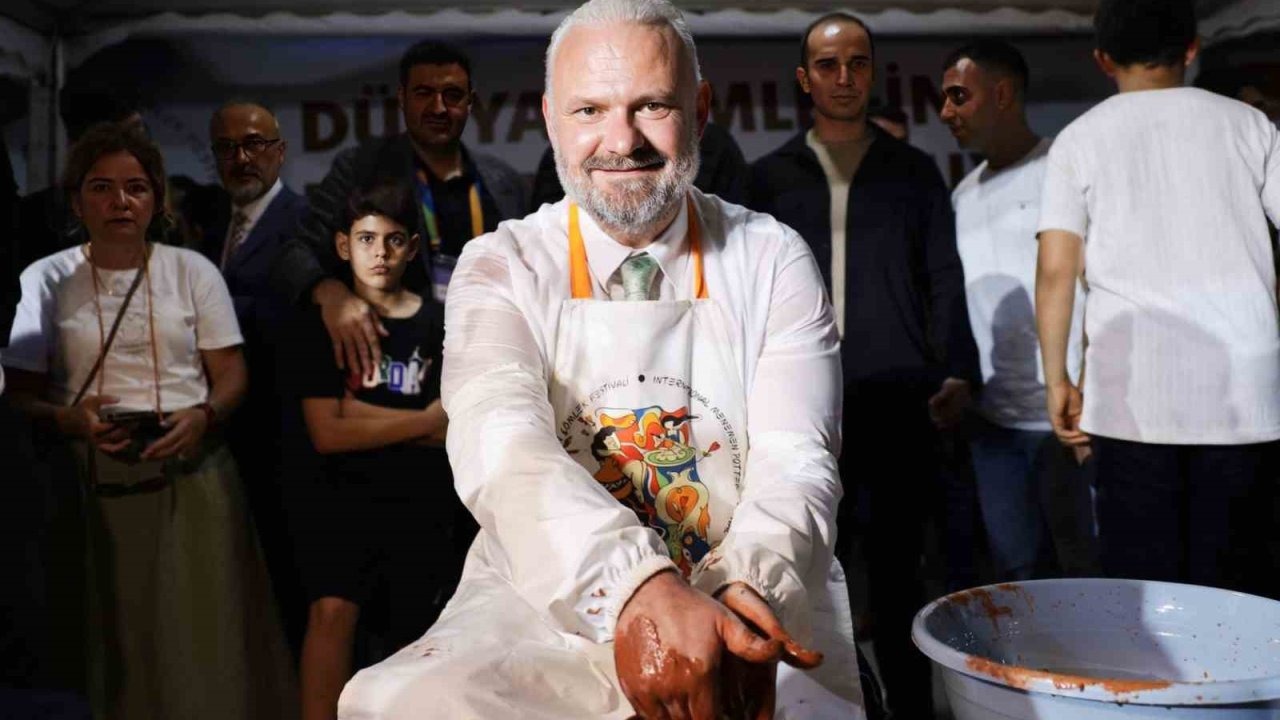 Uluslararası Menemen Çömlek Festivali’ne görkemli açılış