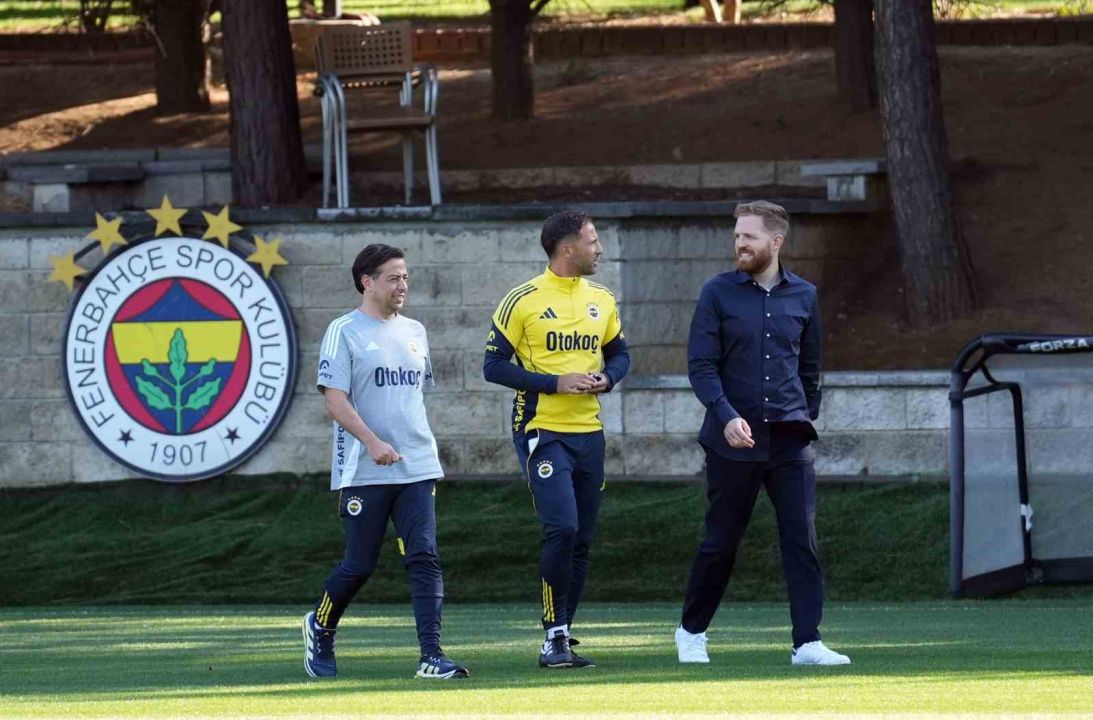 Tedesco, Fenerbahçe’nin başında ilk antrenmanına çıktı