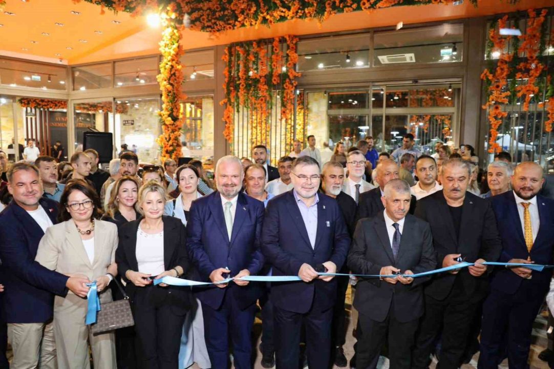 Uluslararası Menemen Çömlek Festivali’ne görkemli açılış