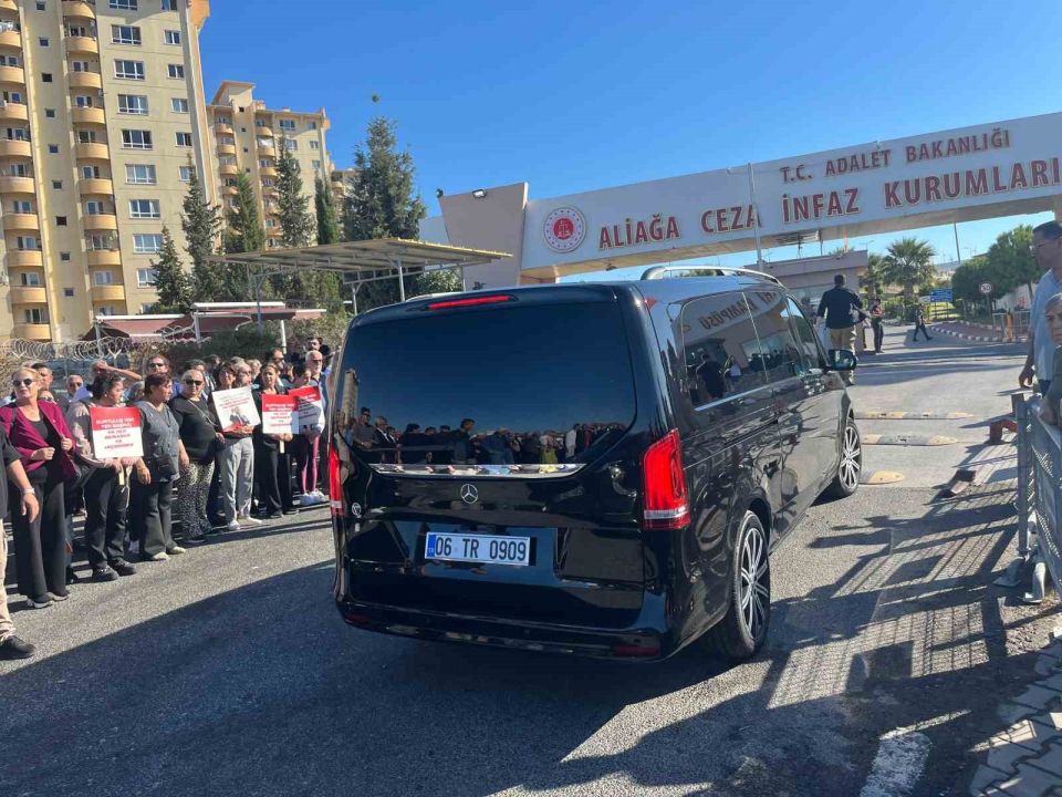 Kooperatif yolsuzluğu soruşturması: Soyer ve Aslanoğlu hakim karşısında!