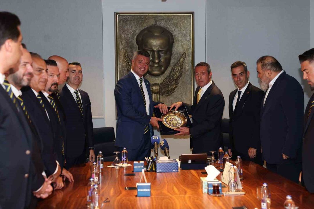 Sadettin Saran ve yönetim kurulu üyeleri mazbatasını aldı