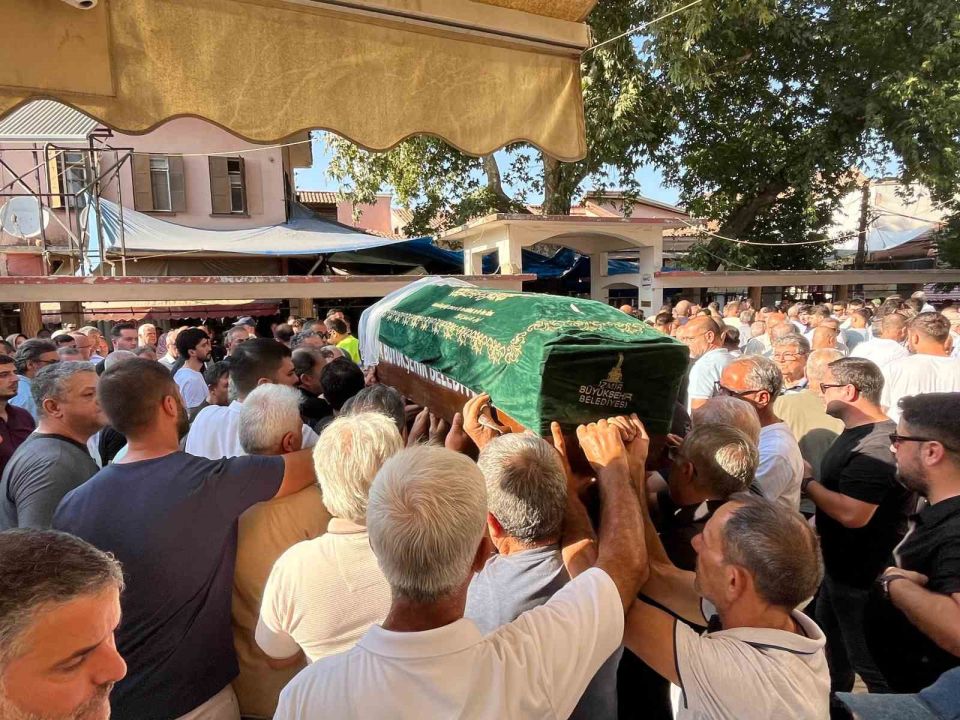 Uçak kazasında yitirdiği kızına acı veda