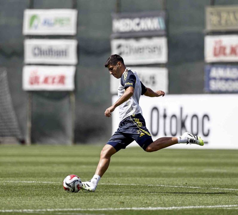Fenerbahçe, Trabzonspor maçı hazırlıklarına devam etti