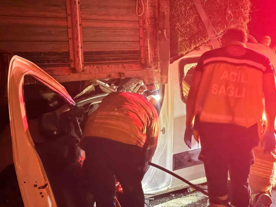 Başkent'te feci kaza can aldı: 2 genç kız hayatını kaybetti!