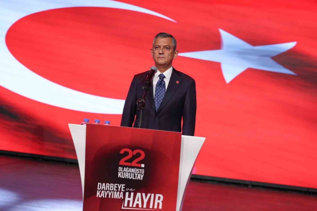 CHP Genel Başkanı Özel: "47 yıl sonra birinci parti olduk"