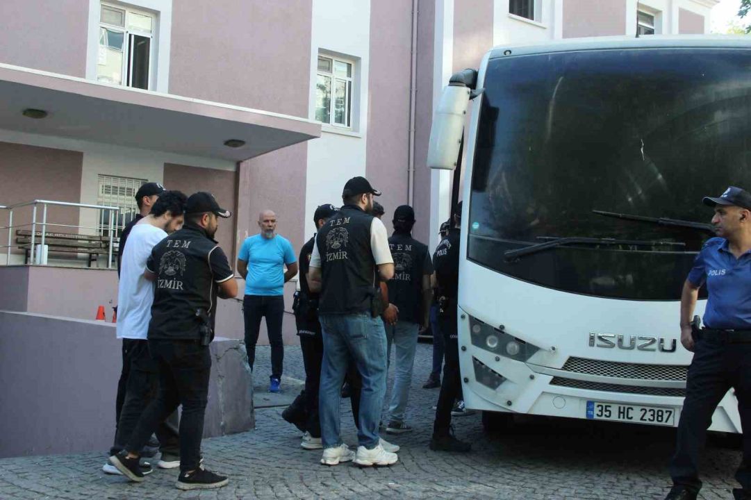 Polisleri şehit eden saldırganın ifadesi ortaya çıktı: Fuarı kana bulayacaktı!