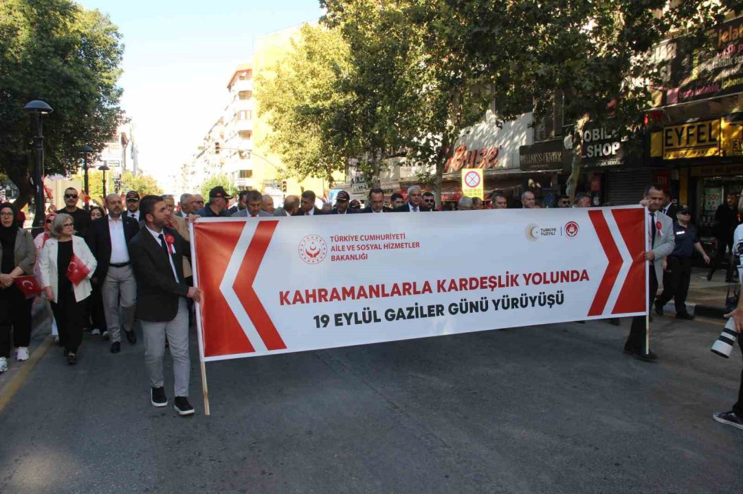 Manisalı gaziler kardeşlik yolunda yürüdü