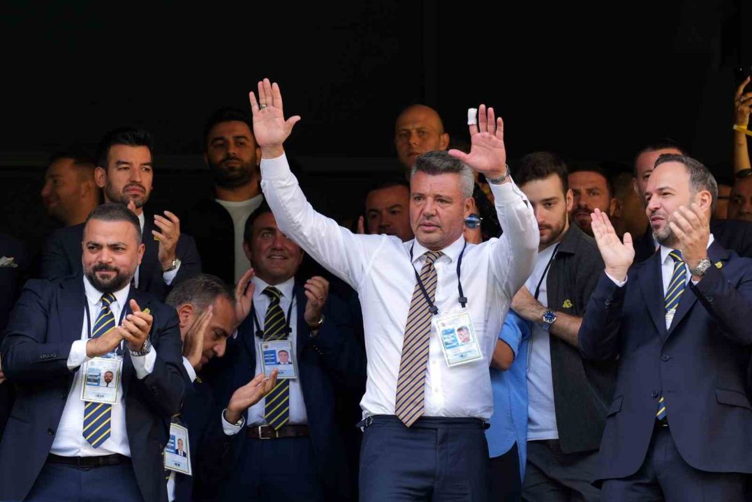 Sadettin Saran: "Umutsuzluğa daha fazla izin vermemek için buradayım"
