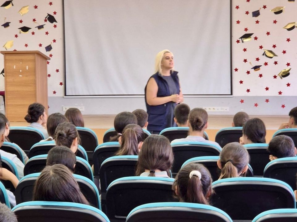 Manisa'da 'SİBERAY' ile çocuklar güvenli İnternete adım atıyor