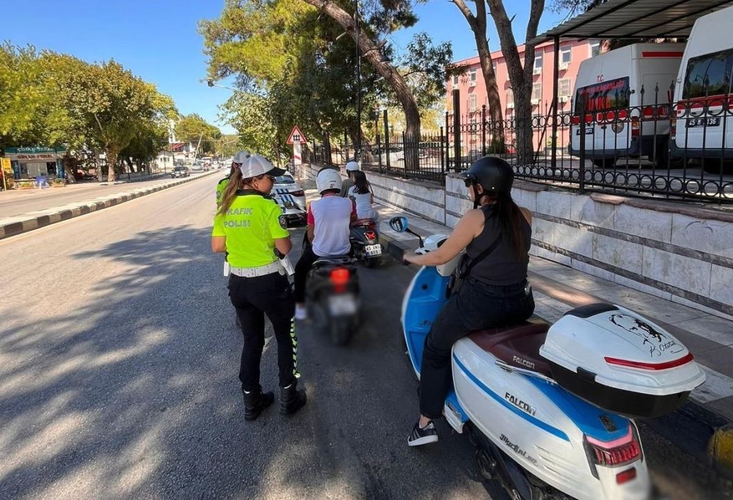 Turgutlu ve Manisa genelinde motosiklet ve motorlu bisikletlere denetim