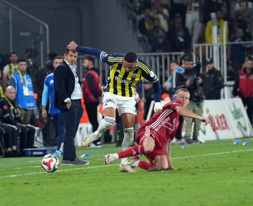 Trendyol Süper Lig: Fenerbahçe: 2 - Antalyaspor: 0 (Maç sonucu)