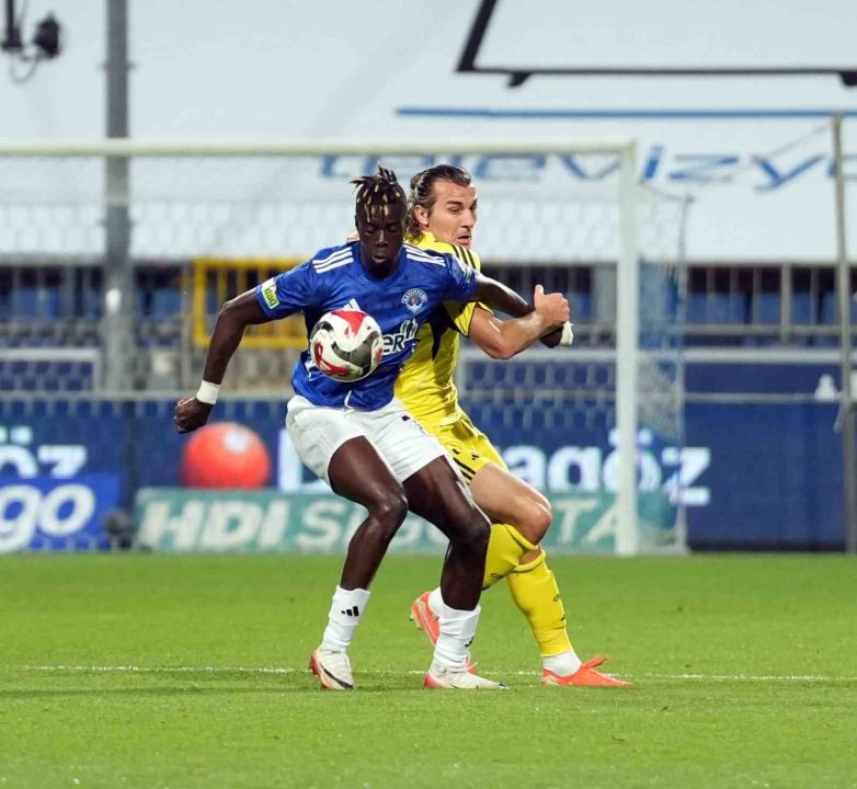 Trendyol Süper Lig: Kasımpaşa: 1 - Fenerbahçe: 1 (Maç sonucu)