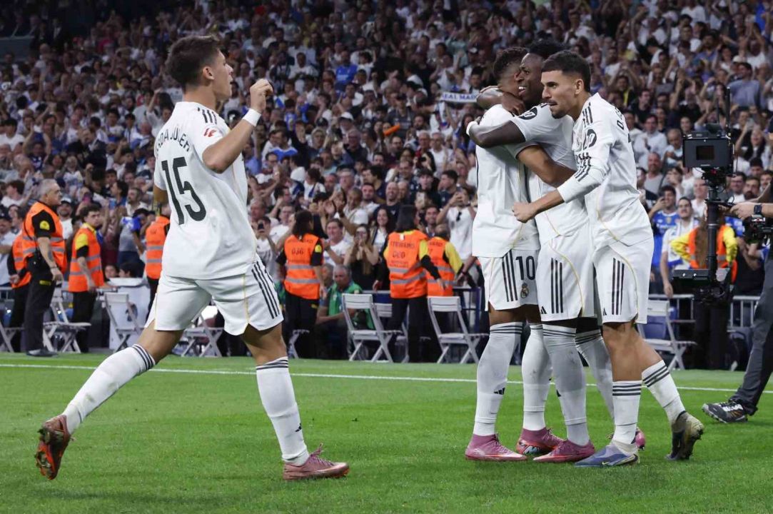 Real Madrid maç fazlasıyla liderliğe yükseldi