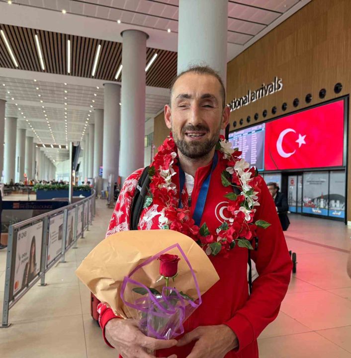 Avrupa şampiyonu kadın ve erkek Goalball Milli Takımı yurda döndü