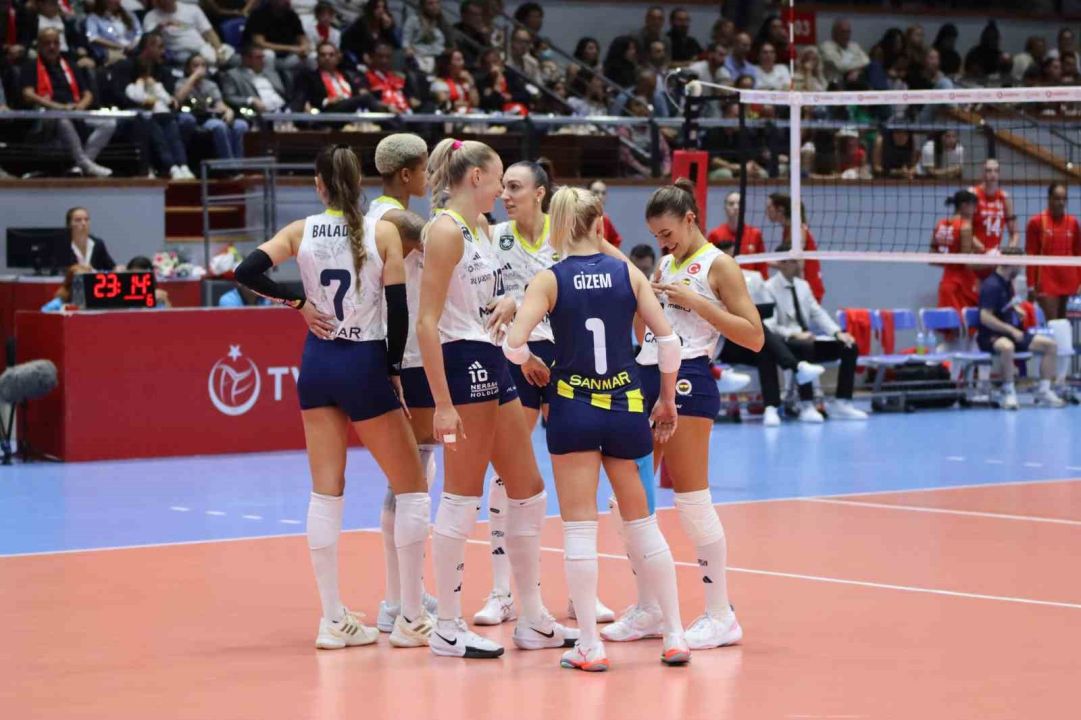 Vodafone Sultanlar Ligi: Aras Spor: 1 - Fenerbahçe Medicana: 3