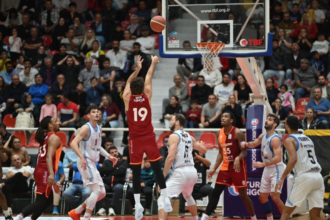 Basketbol Süper Ligi: Aliağa Petkimspor: 75 - Galatasaray: 80