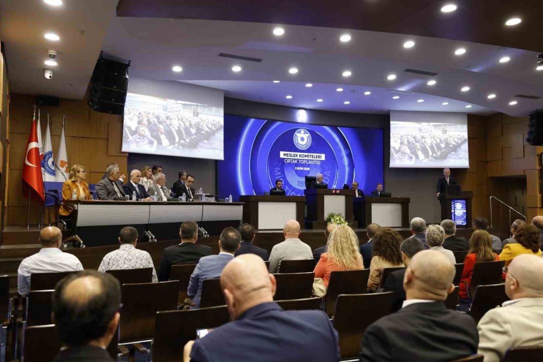 Sektörlerin çözüm bekleyen konuları İZTO’da görüşüldü
