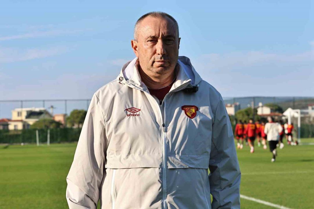 Stanimir Stoilov: "Göztepe’yle Avrupa’ya gitmek istiyoruz"