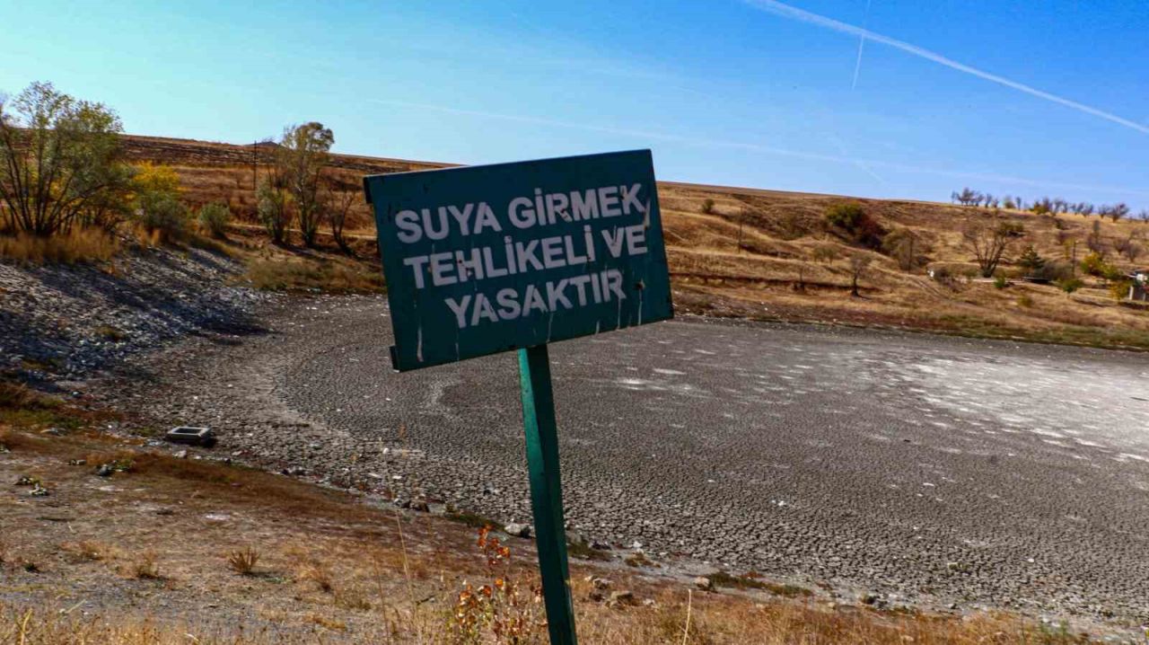 Ankara’da son 40 yılın en kurak yılı göleti kuruttu