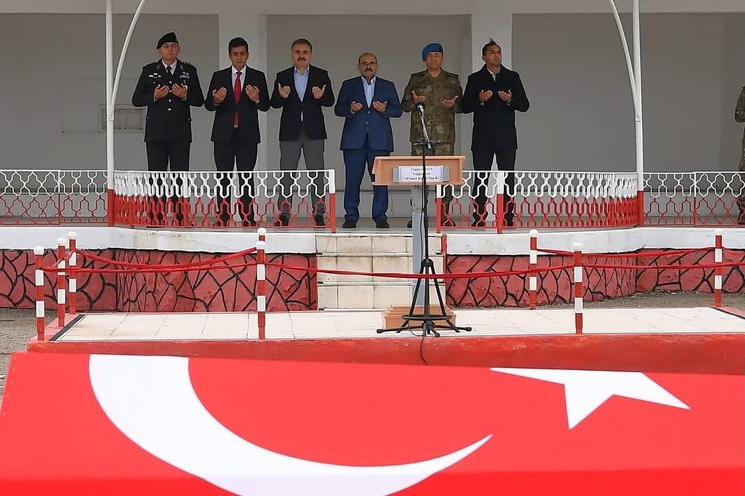 Silahlı saldırıda yaşamını yitiren uzman çavuş için askeri tören düzenlendi