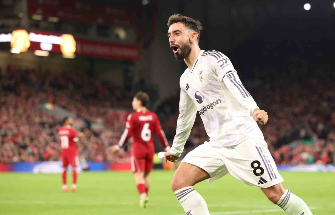Manchester United, Liverpool deplasmanında galip