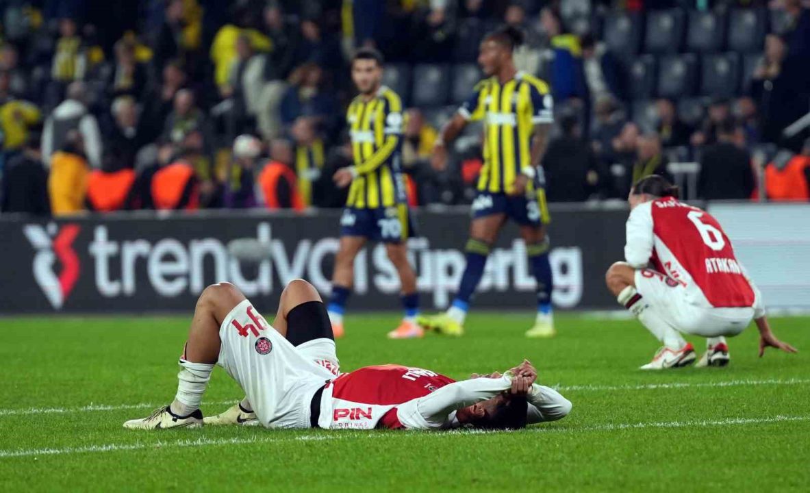 Trendyol Süper Lig: Fenerbahçe: 2 - Fatih Karagümrük: 1 (Maç sonucu)