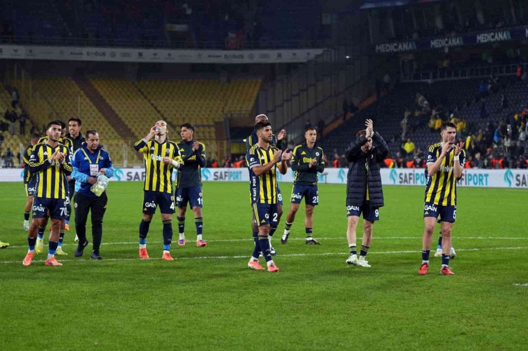 Trendyol Süper Lig: Fenerbahçe: 2 - Fatih Karagümrük: 1 (Maç sonucu)