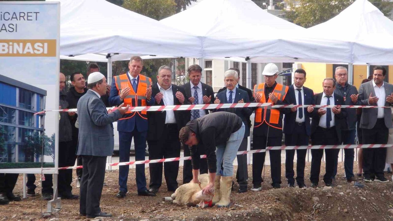 Manisa Ticaret Borsasının 100. yılında, yeni binasının temeli dualarla atıldı