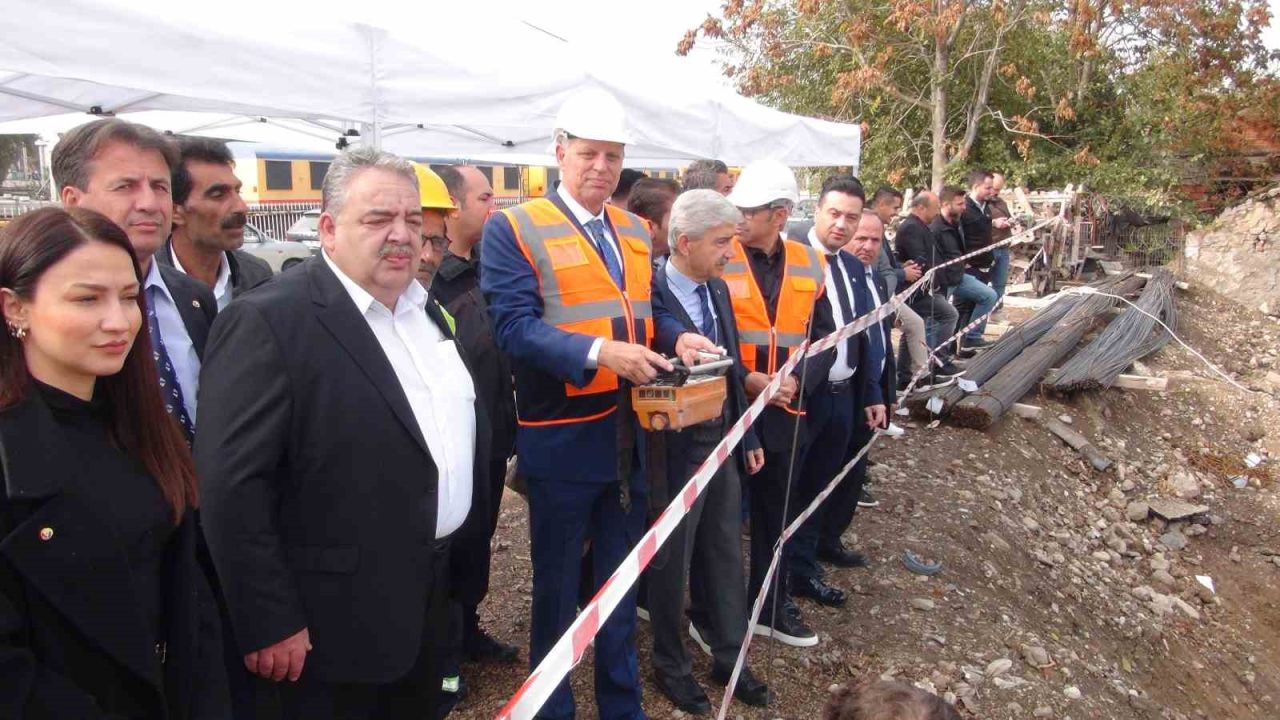 Manisa Ticaret Borsasının 100. yılında, yeni binasının temeli dualarla atıldı