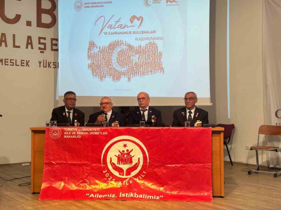 Manisalı Gaziler, öğrencilerle buluştu